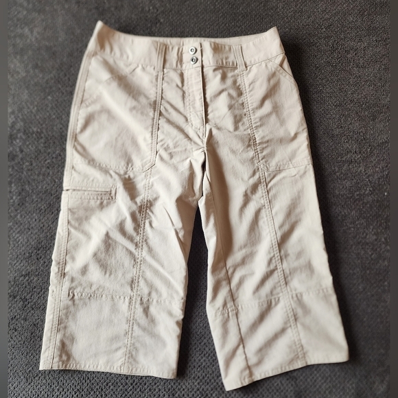Doc & Amelia Premier Cream Color Capri Pants size 2 - Picture 1 of 4